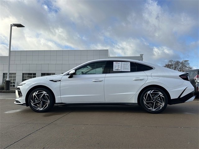 Used 2025 Hyundai Sonata SEL image 2
