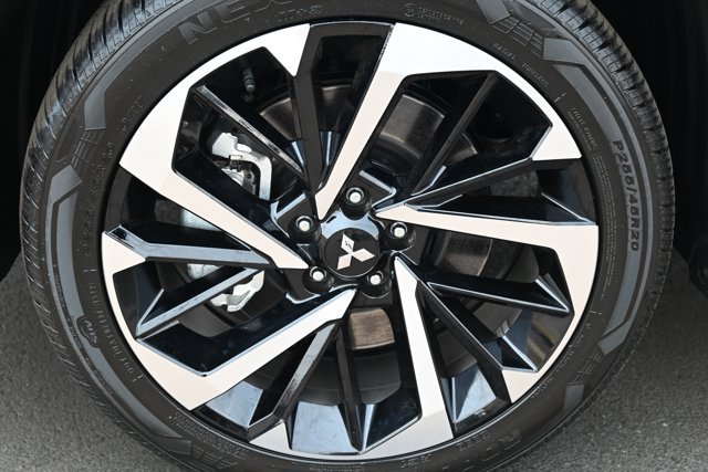 New 2023 Mitsubishi Outlander SEL AWD/4WD image 12