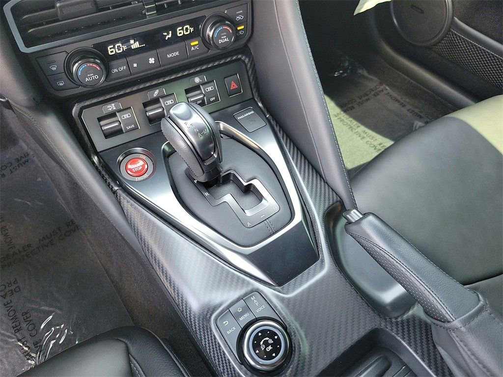 Used 2024 Nissan GT-R Premium w/ Premium Interior Package AWD/4WD image 20