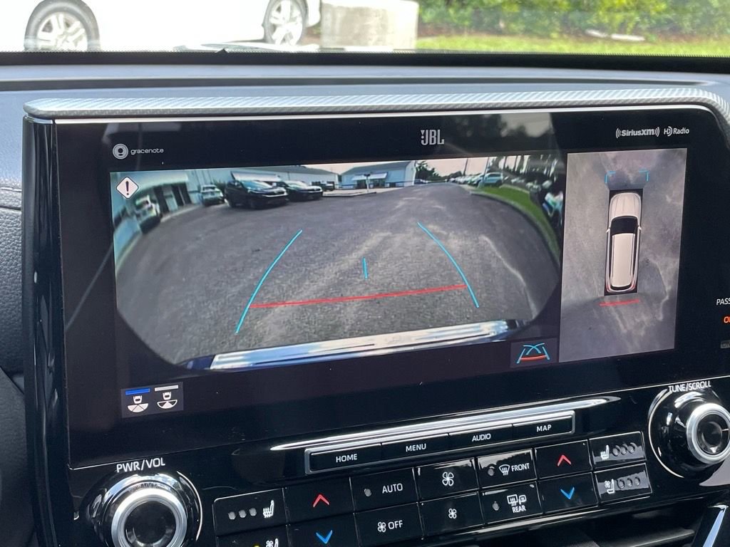 Used 2021 Toyota Highlander Platinum image 13