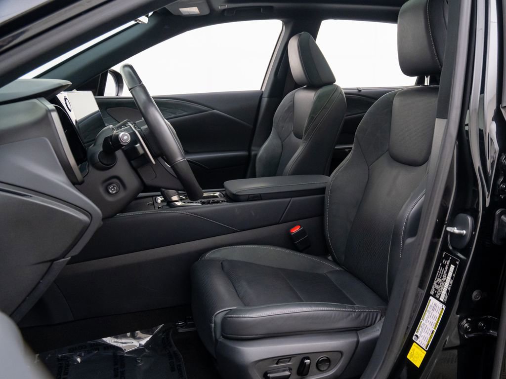 Used 2024 Lexus RX 350 AWD w/ Convenience Package image 17