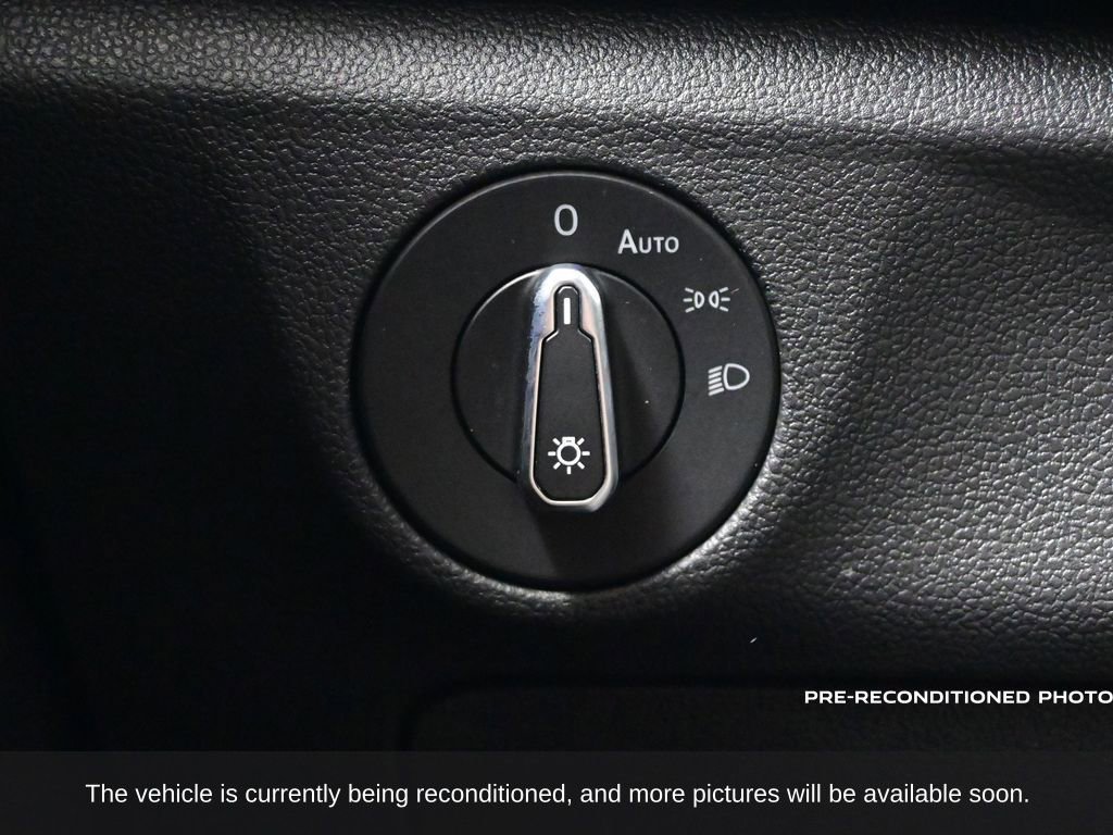 Used 2022 Volkswagen Jetta SE image 15