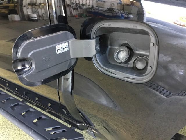 Used 2020 Chevrolet Silverado 1500 Custom w/ Custom Value Package image 15