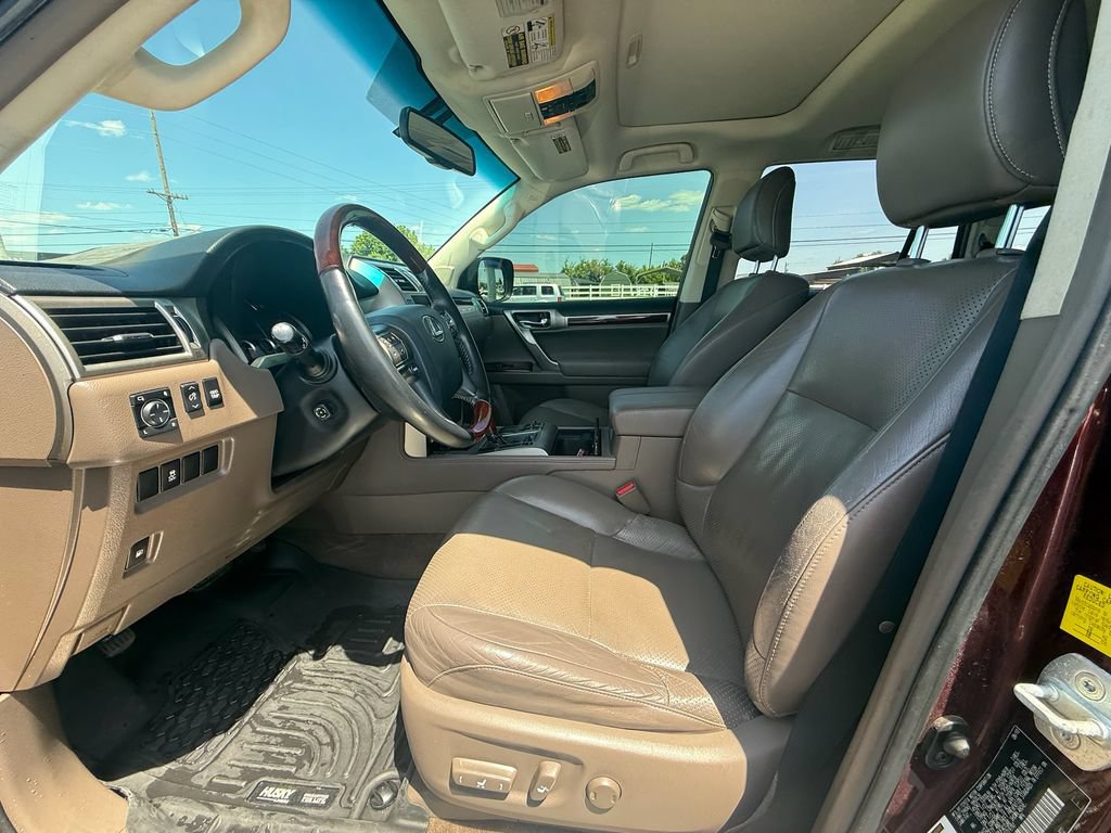 Used 2011 Lexus GX 460 w/ Comfort Plus Pkg AWD/4WD image 12