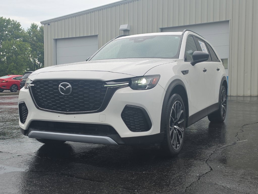 Used 2025 MAZDA CX-70 Plug-In Hybrid w/ Premium Plus AWD/4WD image 3