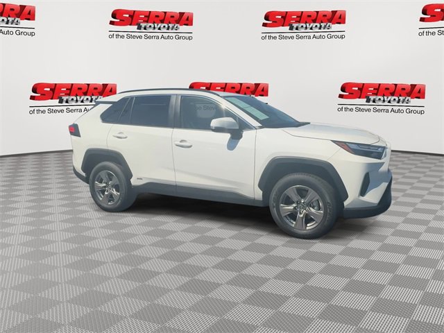 Used 2025 Toyota RAV4 LE image 3