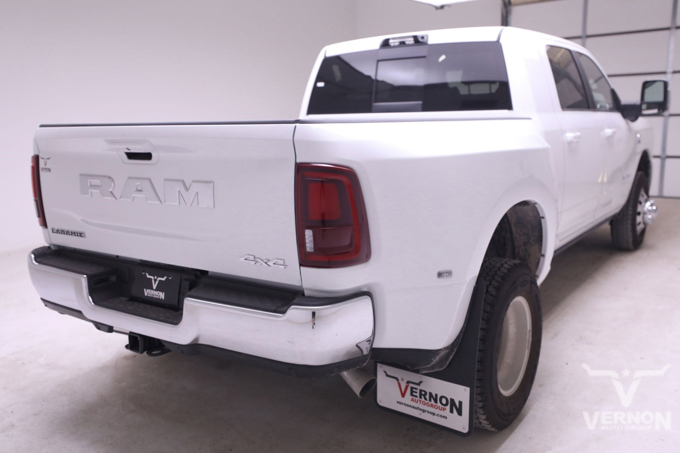 New 2025 RAM 3500 Laramie image 8