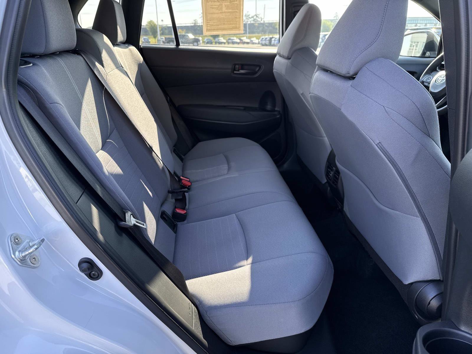 Used 2024 Toyota Corolla Cross SE image 21
