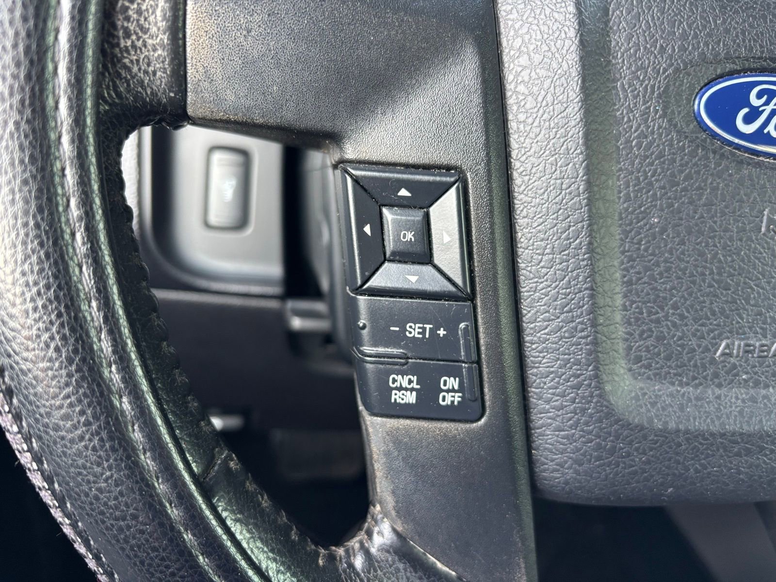 Used 2017 Ford Expedition XLT RWD image 22