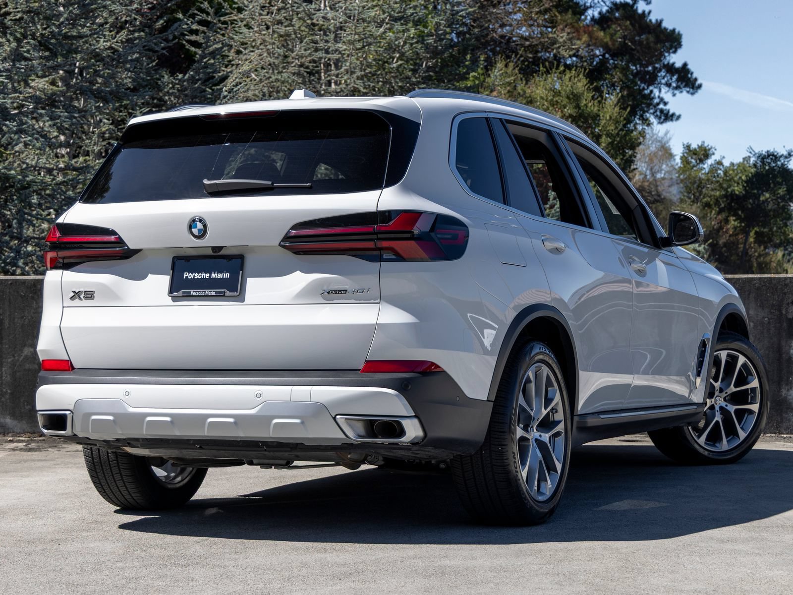 Used 2026 BMW X5 xDrive40i AWD/4WD image 11