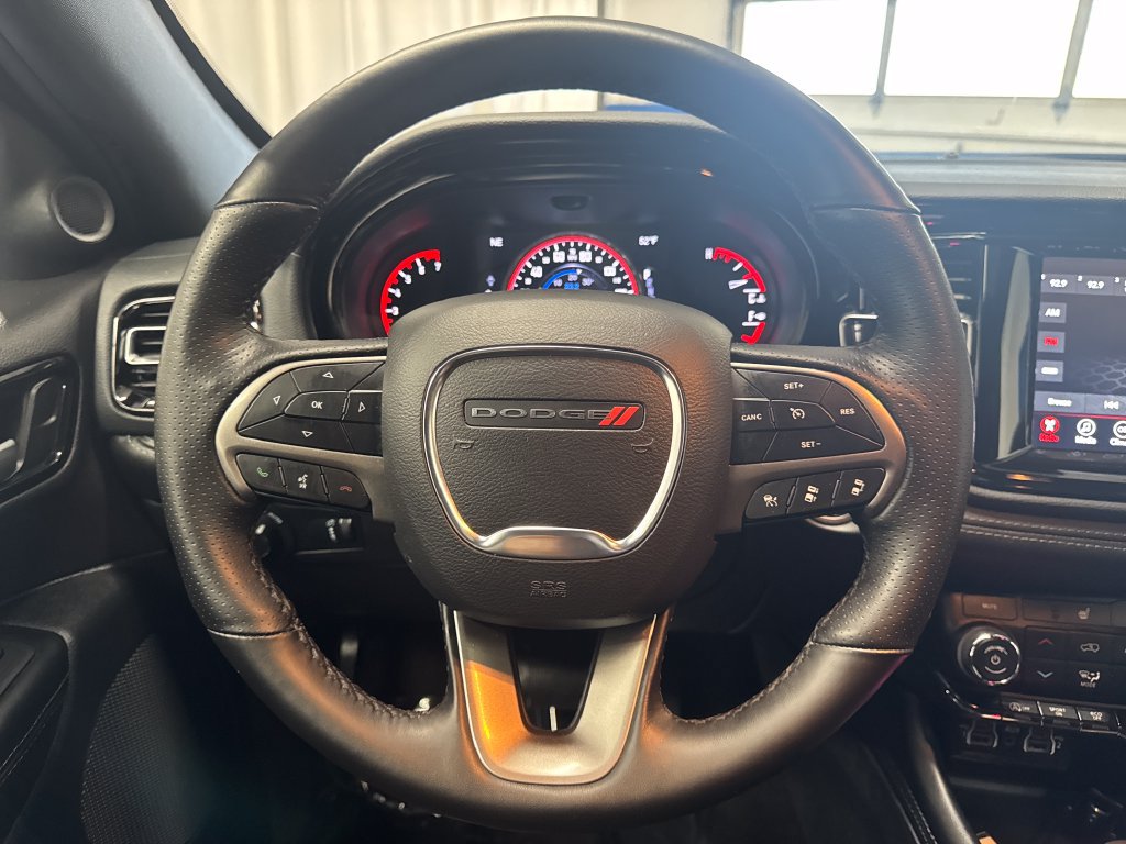 Used 2023 Dodge Durango SXT w/ SXT Blacktop Group AWD/4WD image 19
