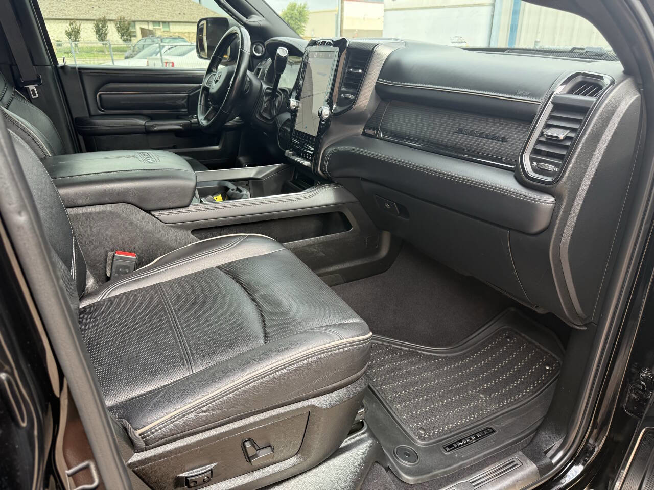 Used 2022 RAM 2500 Limited image 23