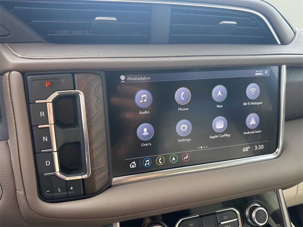 Used 2021 GMC Yukon XL Denali w/ Denali Premium Package image 27