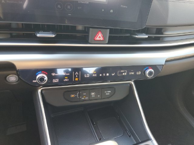 New 2027 Kia Carnival SX FWD image 31