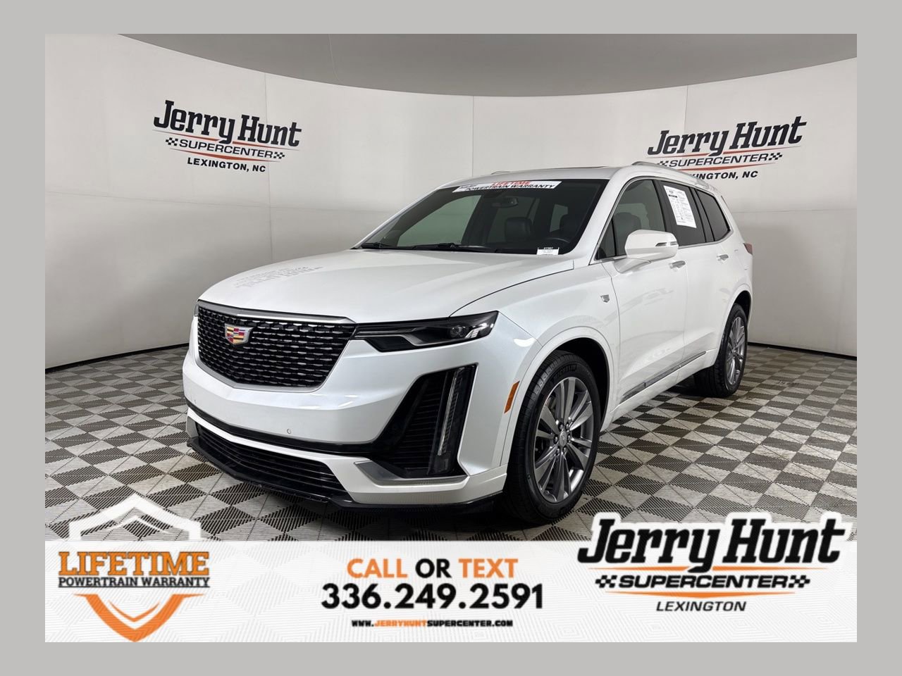 Used 2024 Cadillac XT6 Premium Luxury image 1