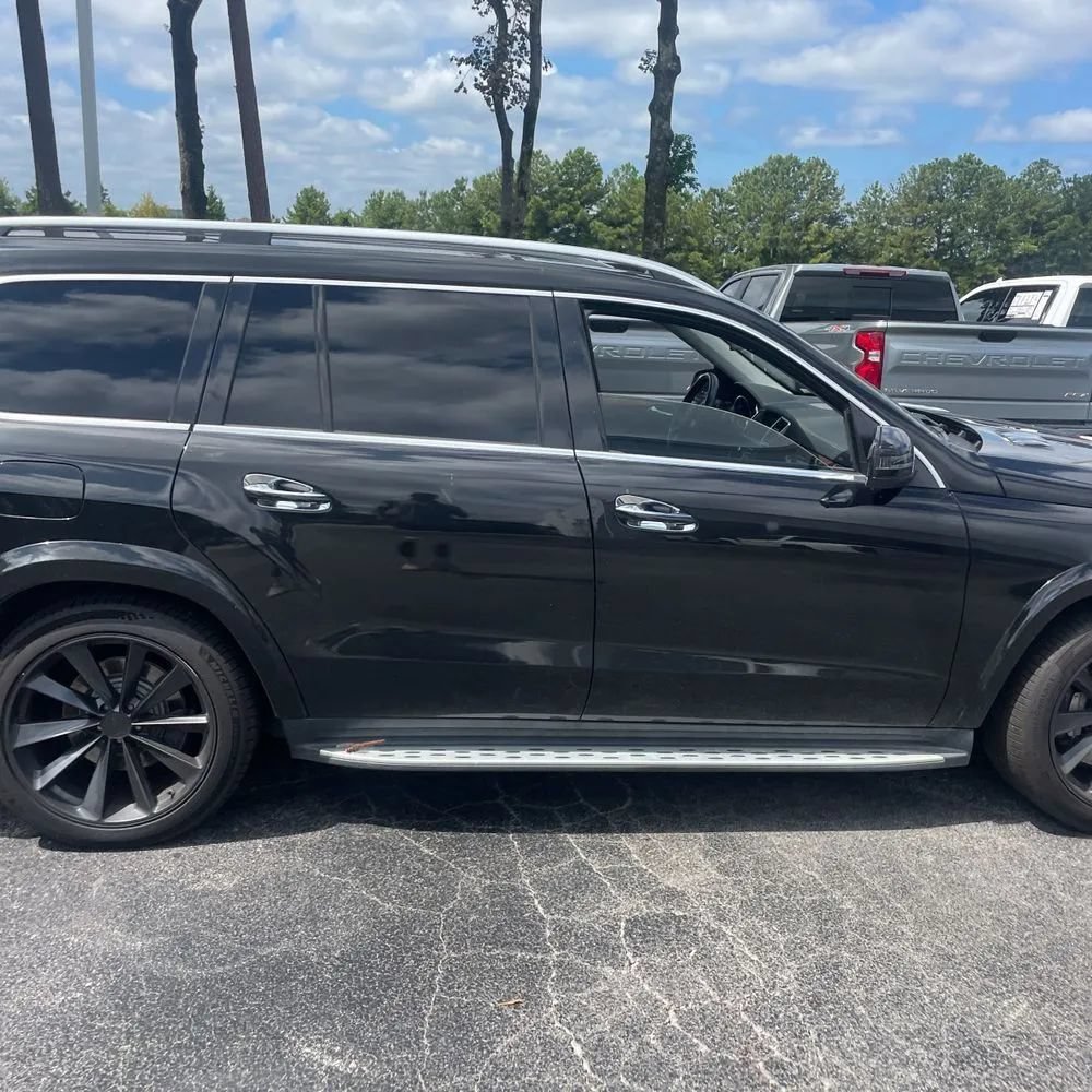 Used 2015 Mercedes-Benz GL 550 4MATIC image 10