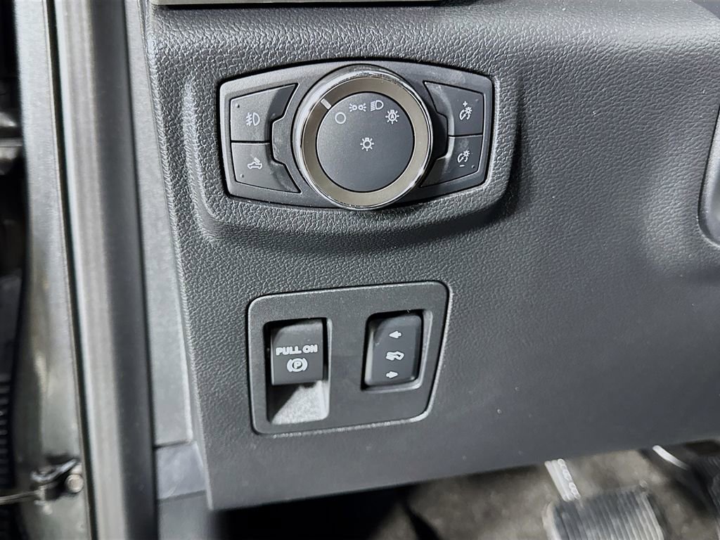 Used 2020 Ford F150 Lariat w/ Equipment Group 502A Luxury image 19