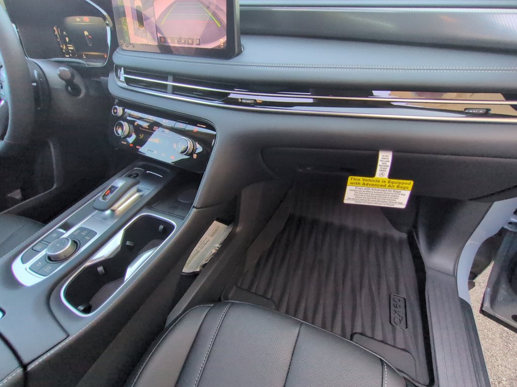 Certified 2027 INFINITI QX60 Luxe w/ Cargo Package FWD image 26