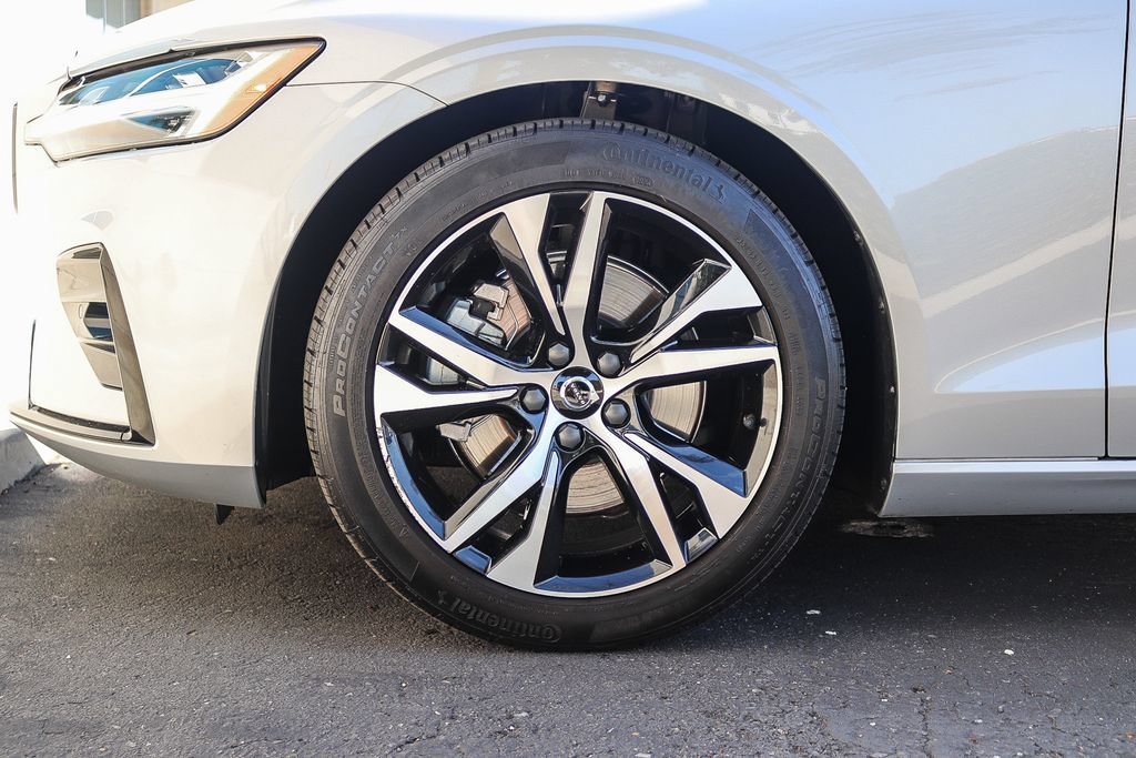 Used 2024 Volvo S60 B5 Core FWD image 10