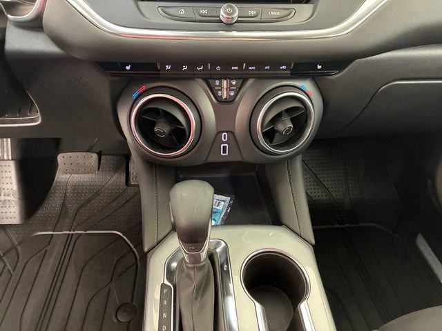 Used 2022 Chevrolet Blazer LT image 21