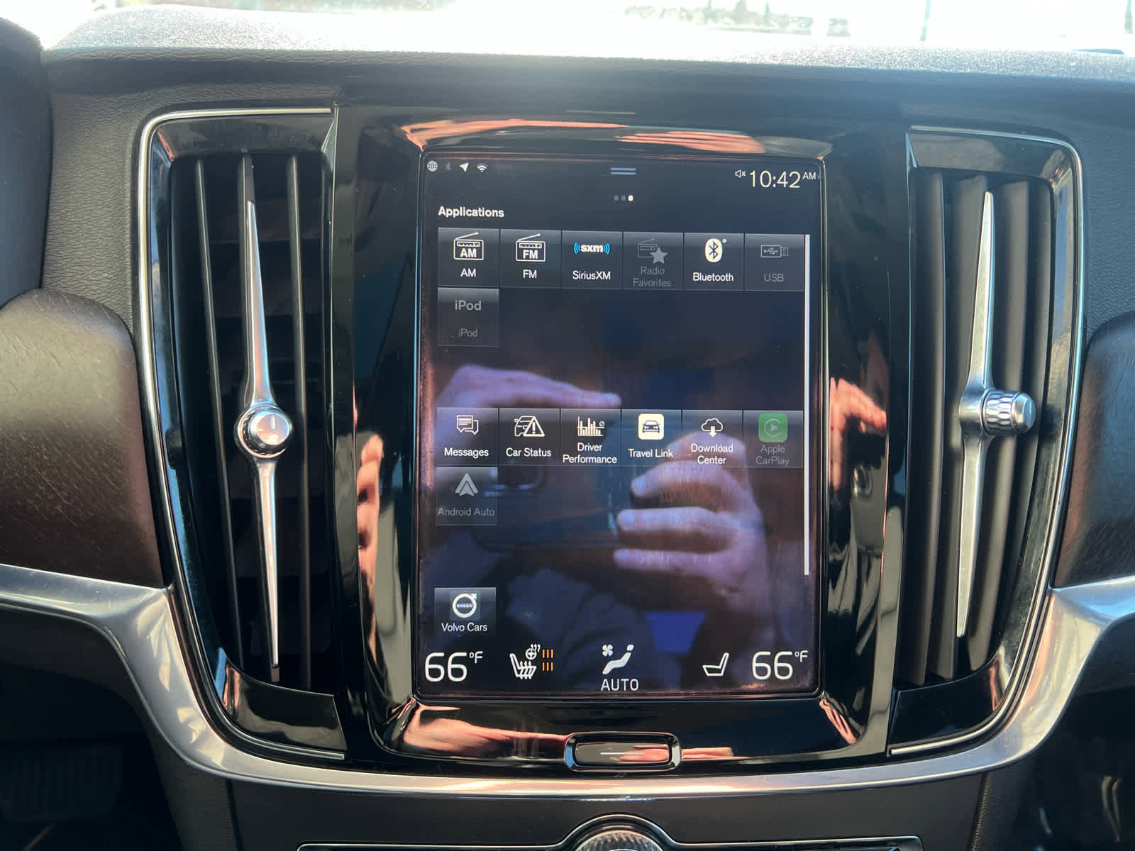 Used 2018 Volvo V90 T5 Cross Country w/ Convenience Package image 22