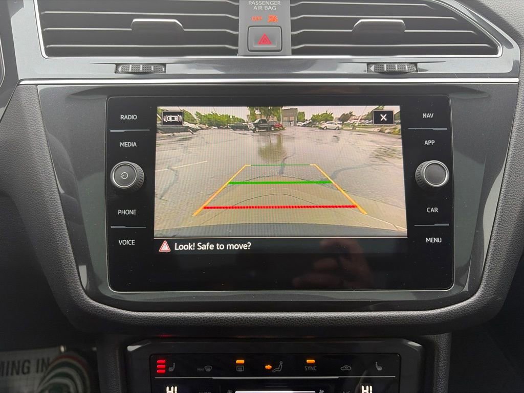 Used 2022 Volkswagen Tiguan SEL R-Line AWD/4WD image 56