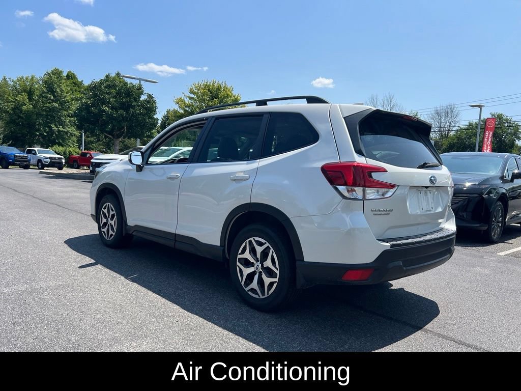Used 2021 Subaru Forester Premium AWD/4WD image 9