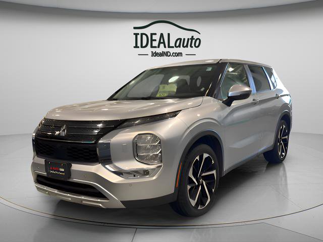 Used 2024 Mitsubishi Outlander SE AWD/4WD image 1