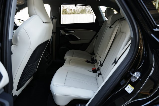 New 2025 Audi Q5 Premium Plus image 25