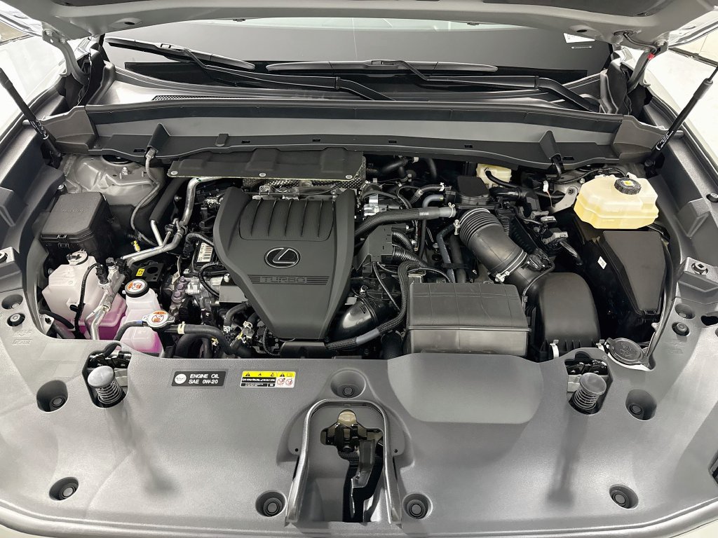 Used 2026 Lexus TX 500h AWD w/ Technology Package image 30