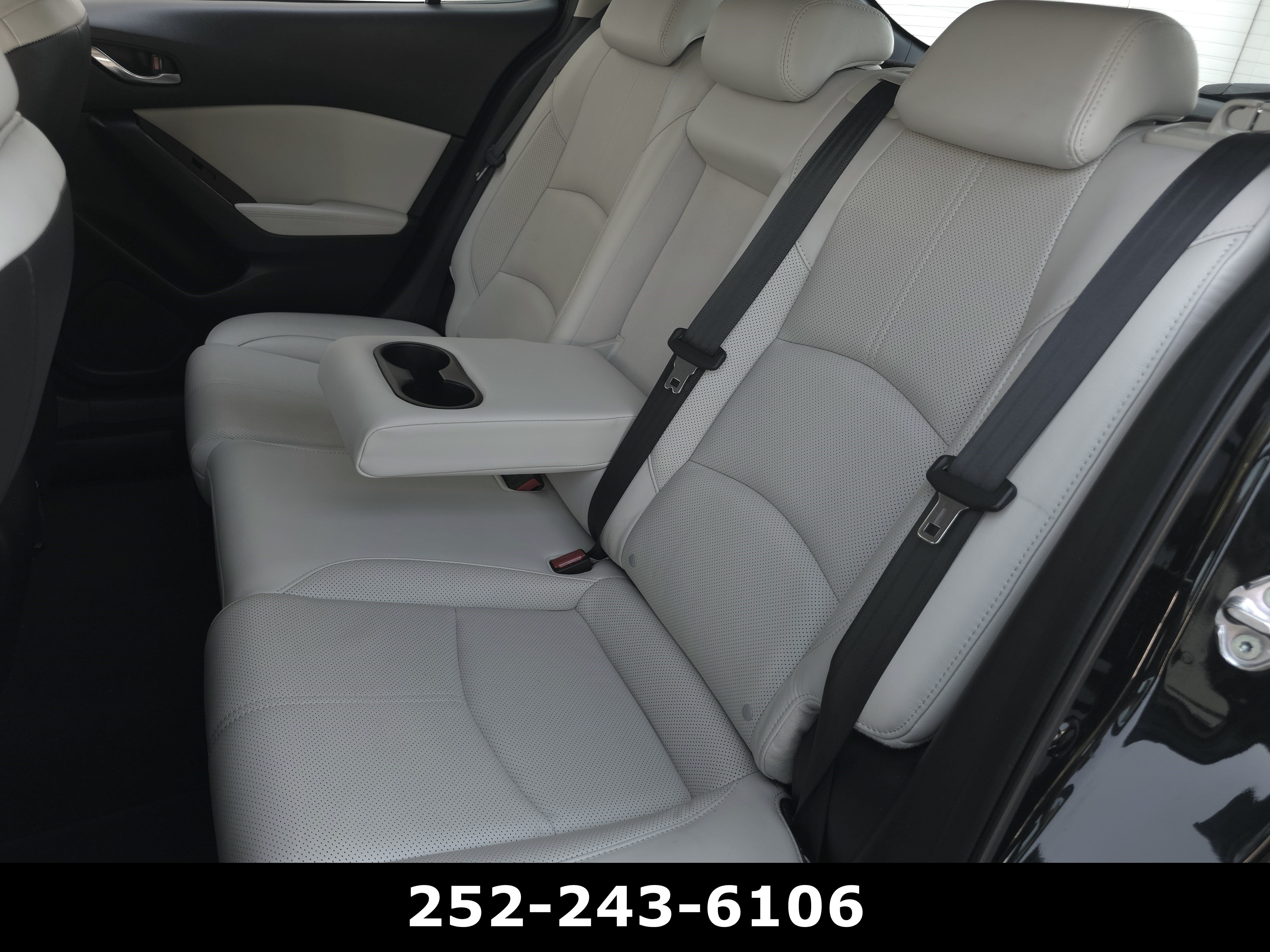 Used 2017 MAZDA MAZDA3 Grand Touring w/ Premium Equipment Package FWD image 31