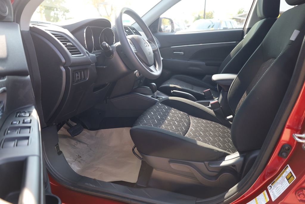 New 2025 Mitsubishi Outlander Sport ES image 19