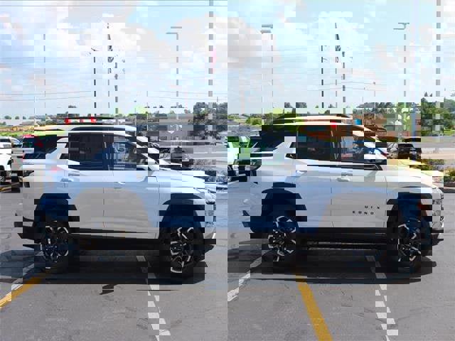 New 2026 Chevrolet Equinox ACTIV w/ Convenience Package III image 4