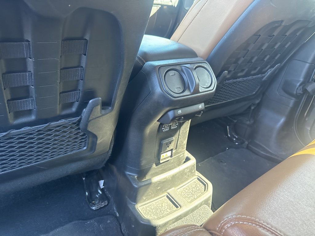 Used 2023 Jeep Wrangler Unlimited Rubicon 4xe w/ Cold Weather Group AWD/4WD image 22