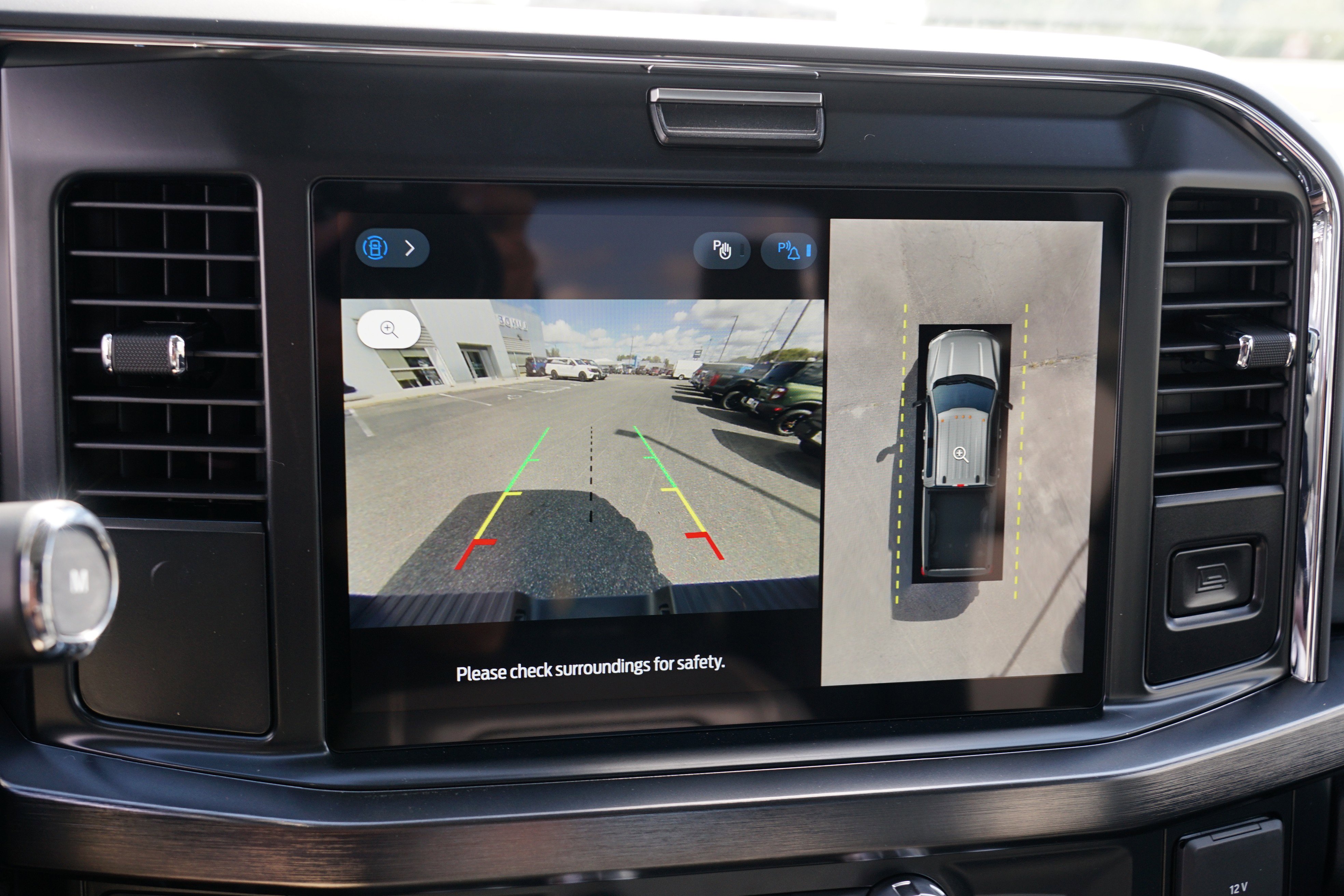 New 2026 Ford F350 Lariat image 24