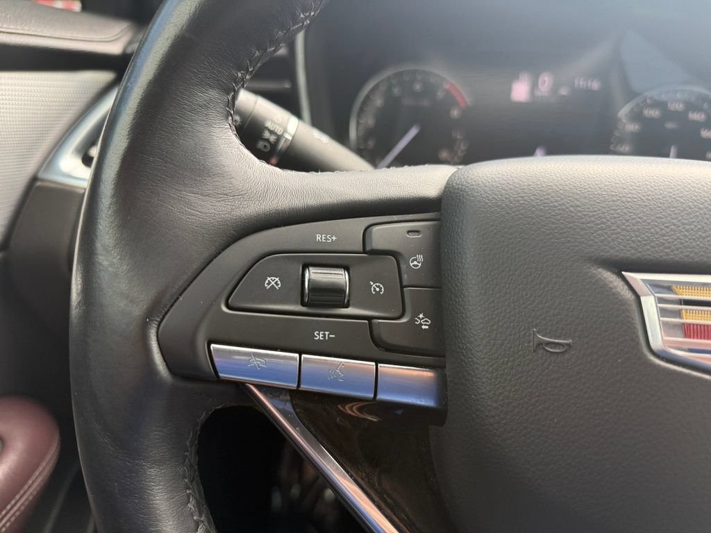Used 2022 Cadillac XT6 Premium Luxury FWD image 22