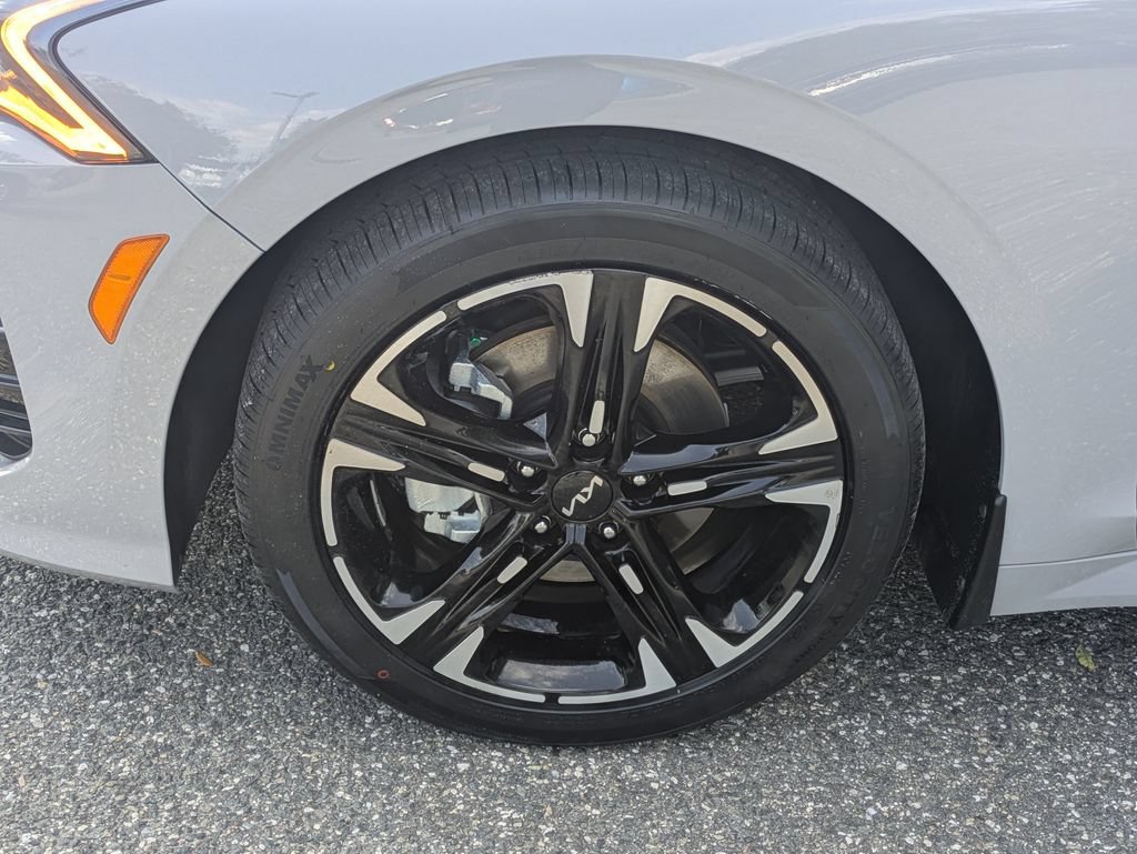 Used 2023 Kia K5 GT-Line w/ GT-Line Premium Package FWD image 9