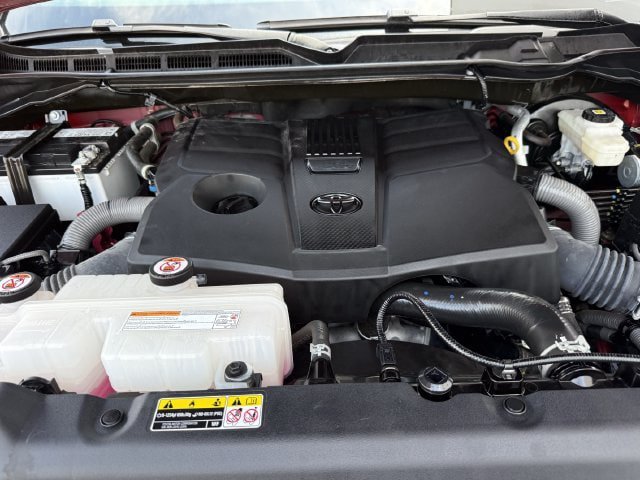 Used 2024 Toyota Tundra Limited w/ Power Package AWD/4WD image 34
