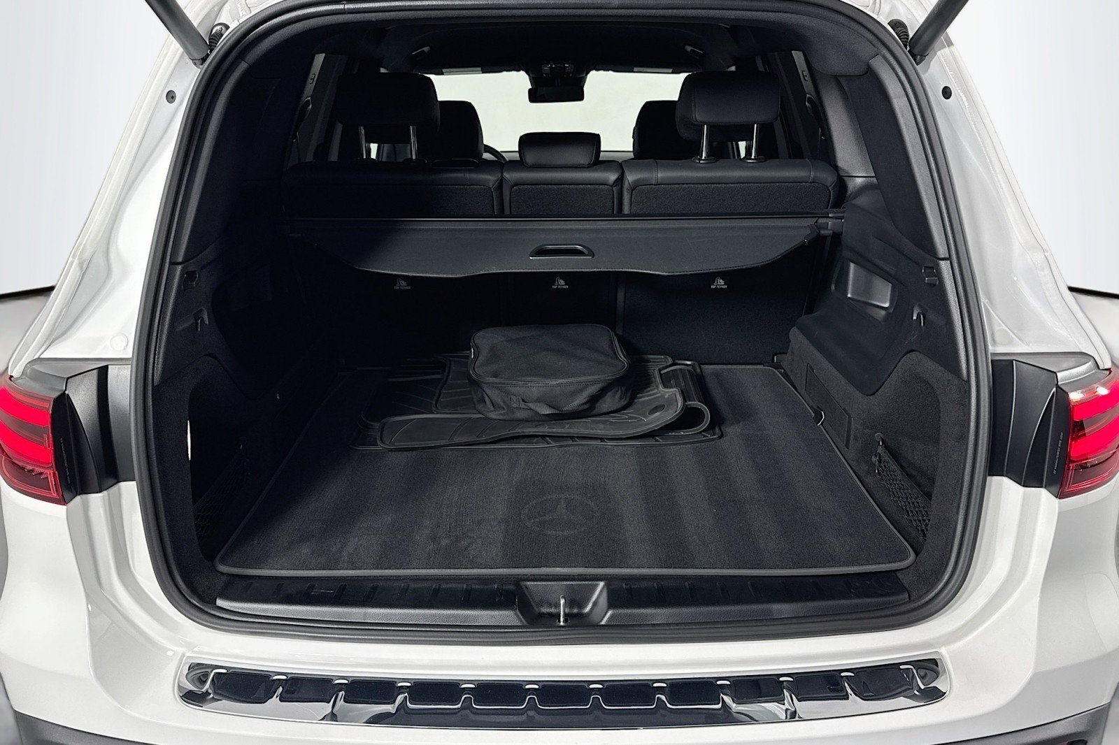 Certified 2025 Mercedes-Benz EQB 250+ image 21