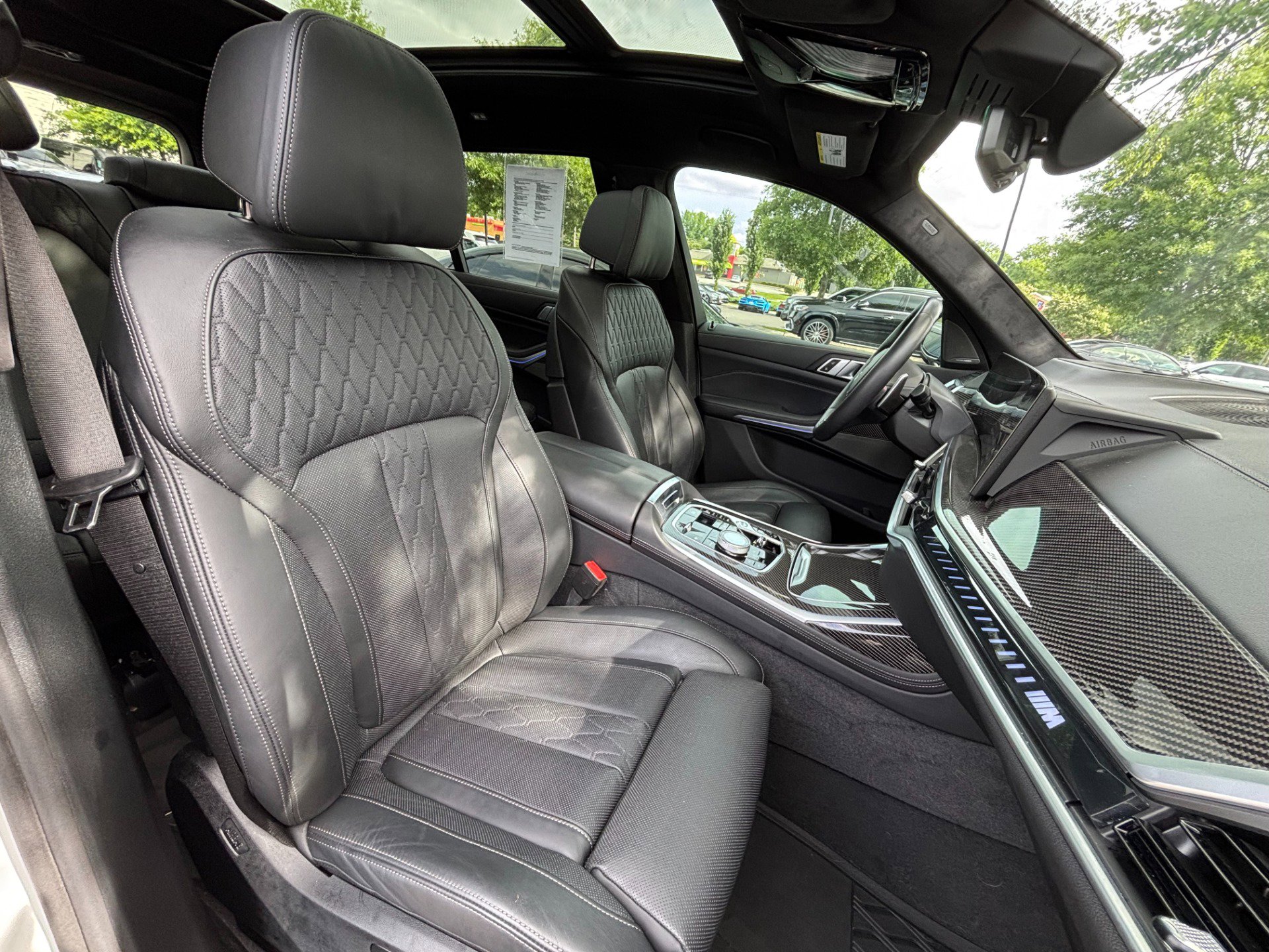 Used 2025 BMW X7 M60i AWD/4WD image 26