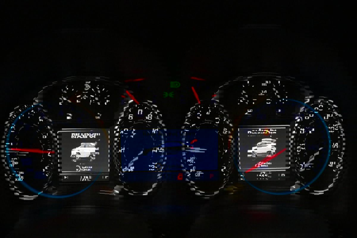 Used 2024 Chevrolet Equinox RS w/ RS Leather Package image 24