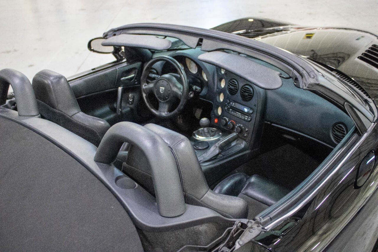 Used 2003 Dodge Viper SRT-10 image 31