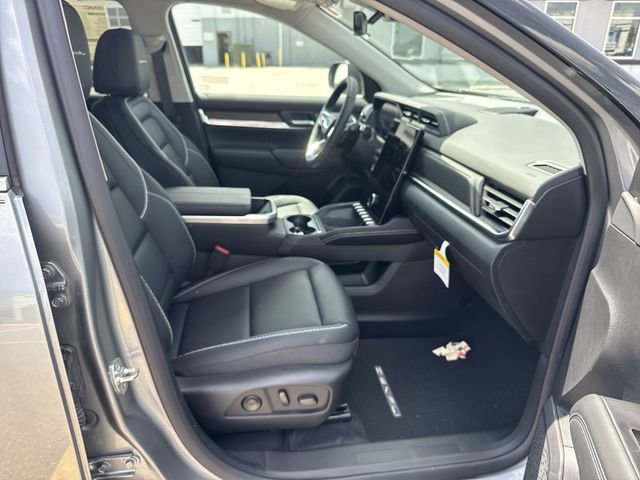 New 2026 GMC Terrain Denali w/ LPO, Black Badging Package image 25