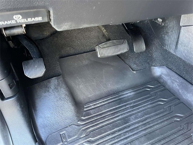 Used 2019 Ford F350 Lariat w/ Chrome Package image 15