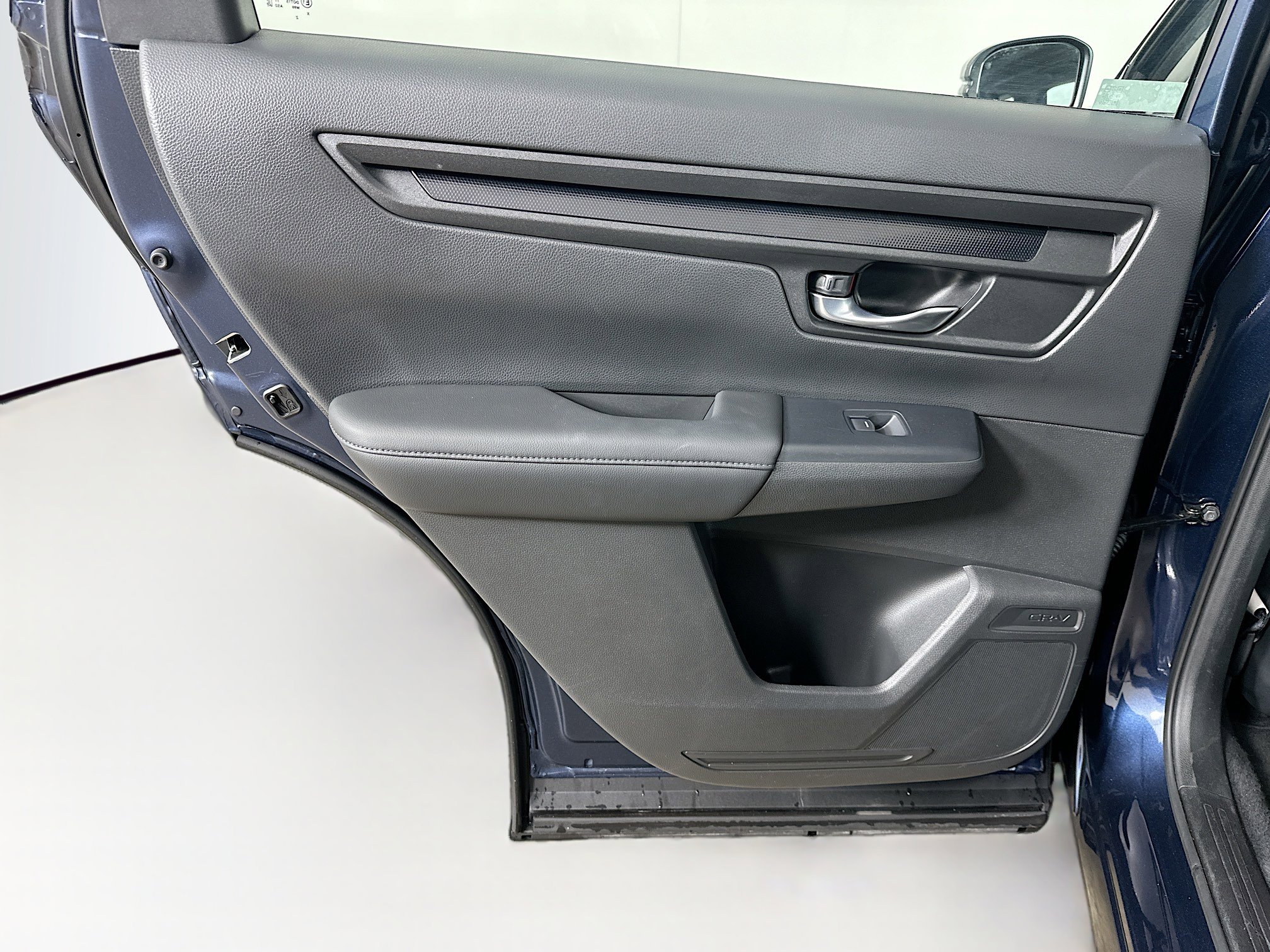 Used 2023 Honda CR-V LX image 31