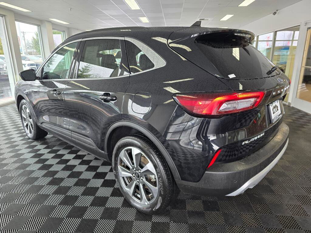 Used 2024 Ford Escape Platinum AWD/4WD image 5