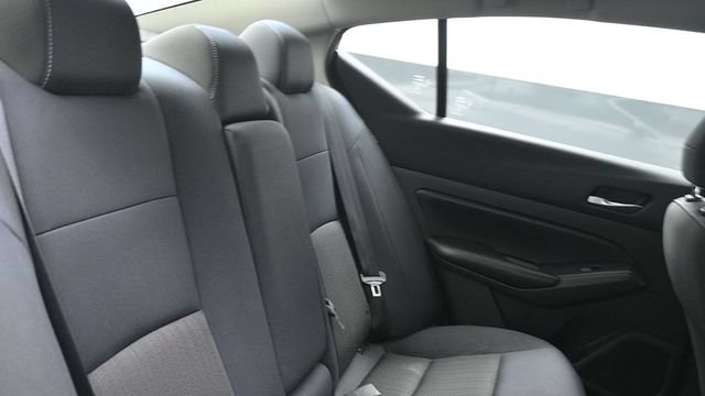Used 2021 Nissan Altima 2.5 S FWD image 14