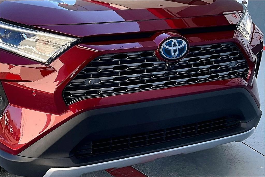 Certified 2021 Toyota RAV4 Limited image 31