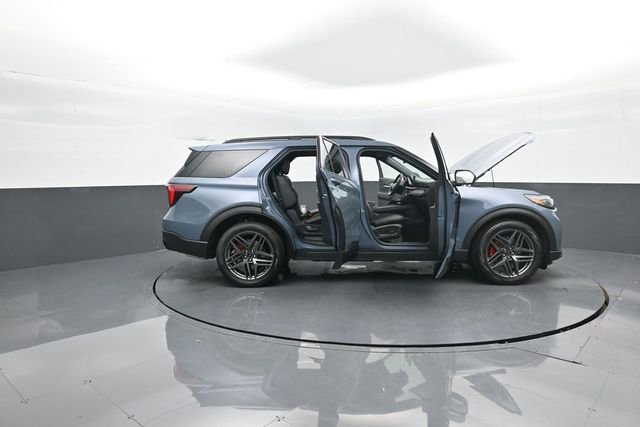 New 2026 Ford Explorer ST w/ Sun And Sound Package image 35