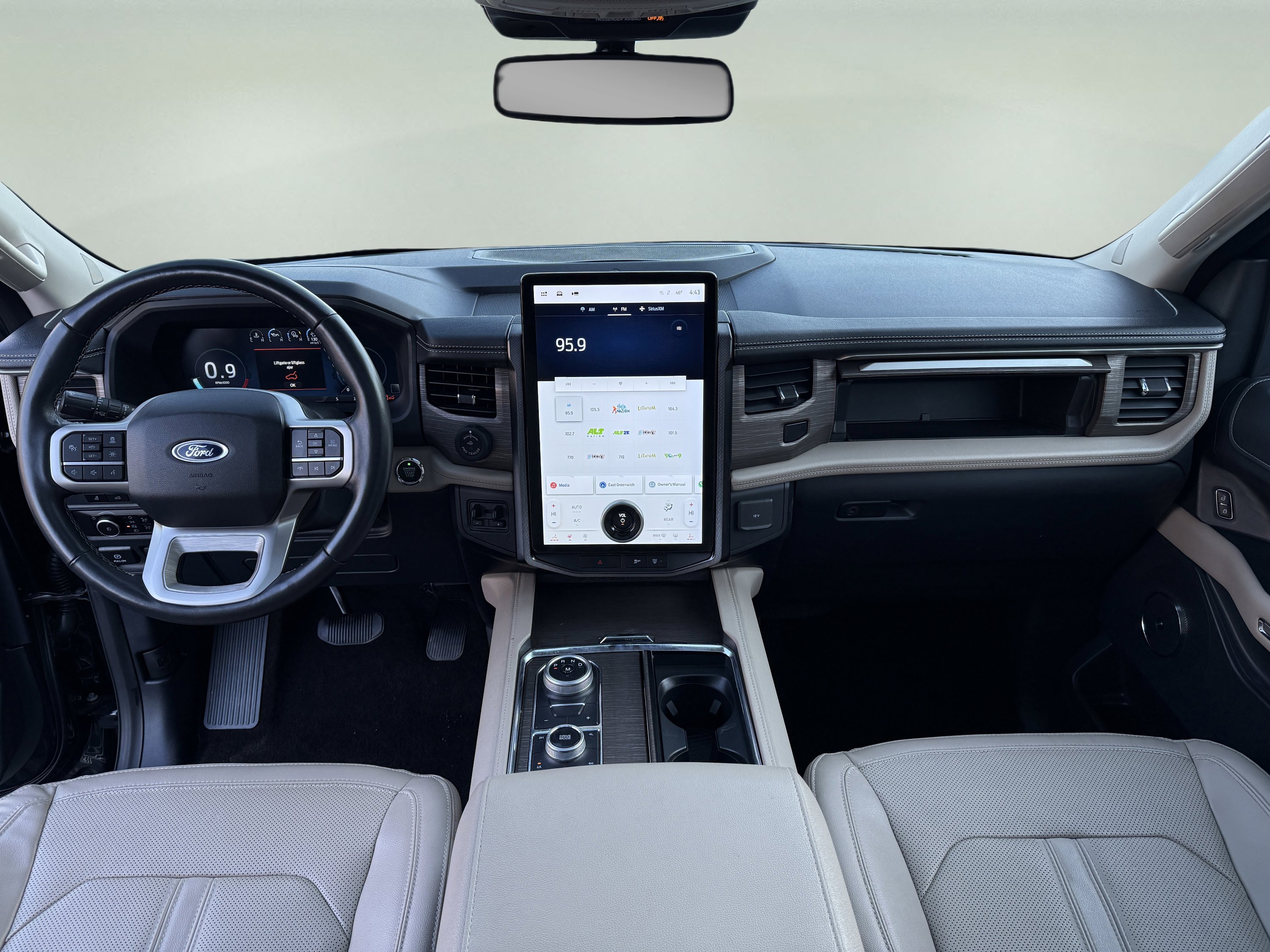 Used 2023 Ford Expedition Max Limited image 13